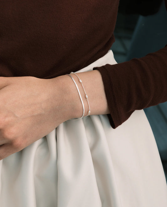 TREASURE MULTI PEARL BRACELET SILVER