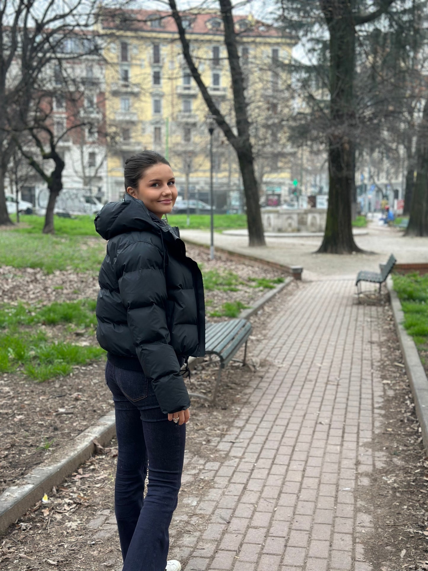 ALTA SHORT PUFFER JACKET W3T3 BLACK