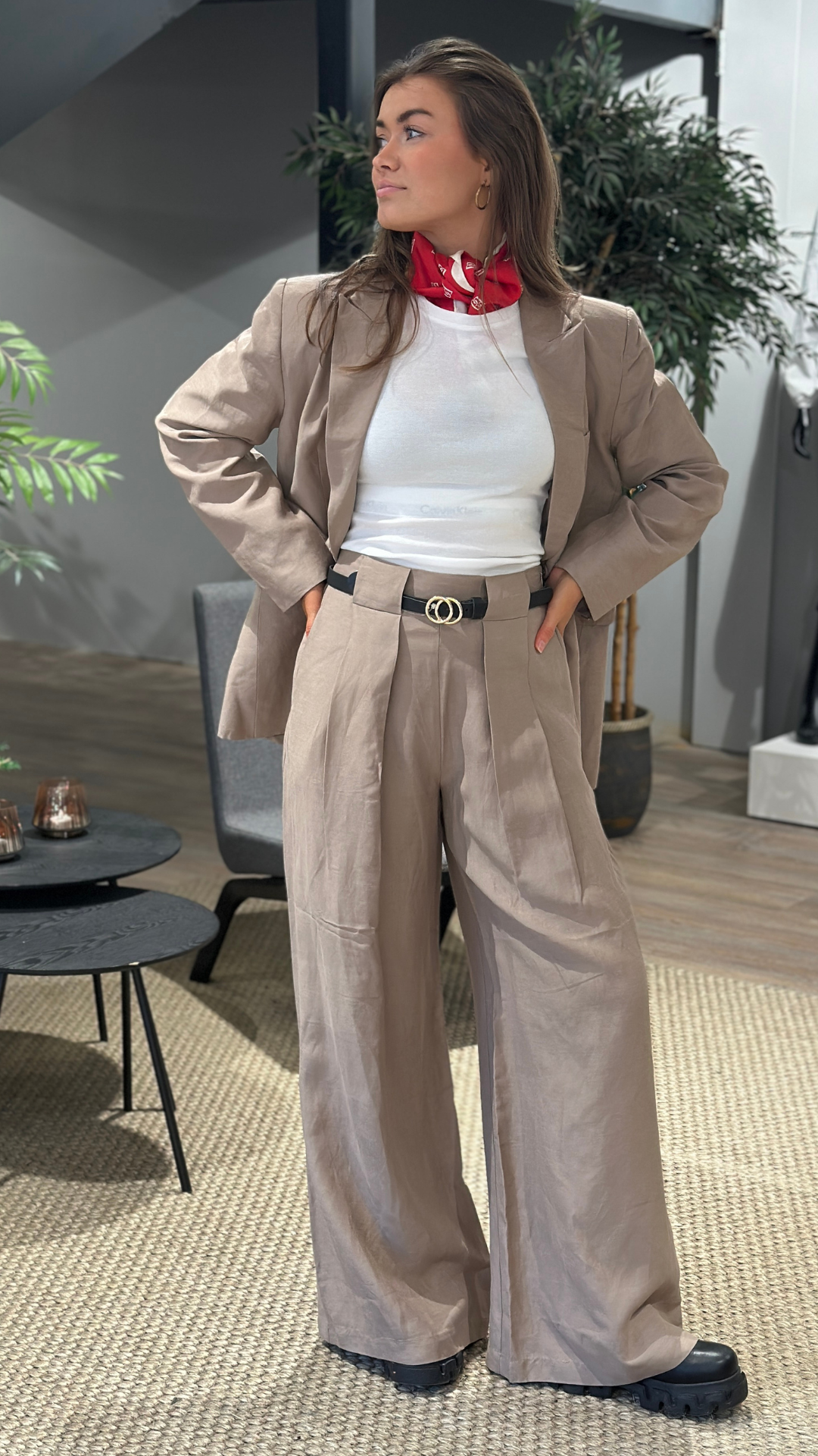 MISTER TROUSER SAND