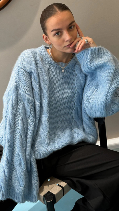LYZA KNIT LIGHT BLUE
