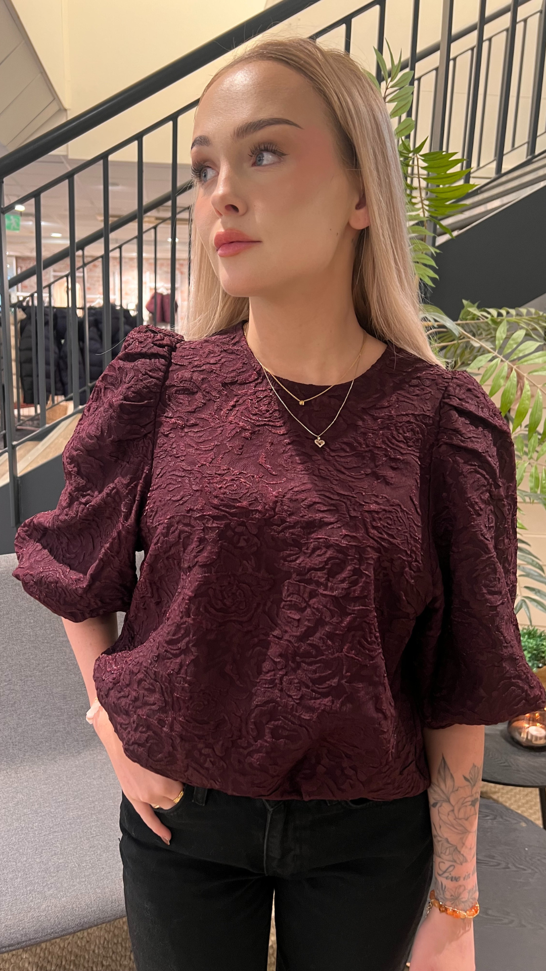 N-SHELLY BLOUSE WINETASTING