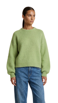 LIANA ROUND NECK PULLOVER TEA GREEEN