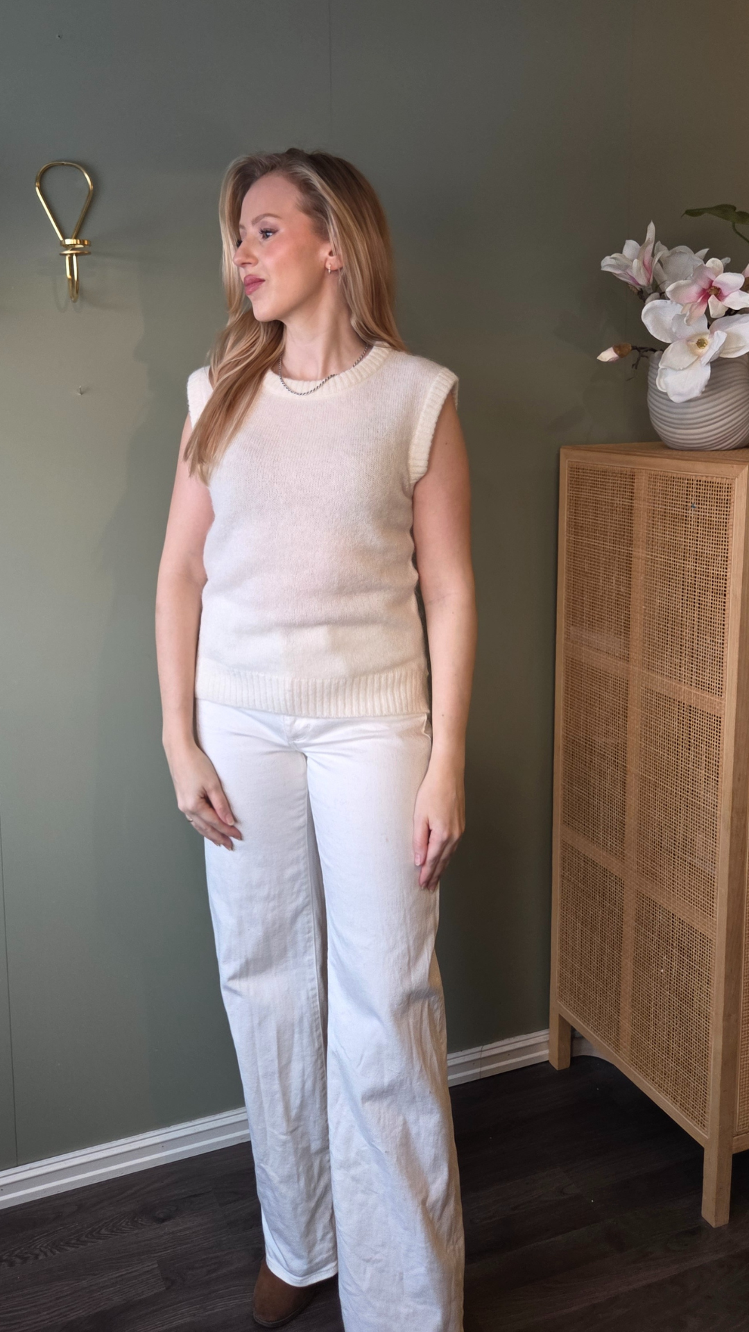 CATHY KNIT VEST OFF WHITE
