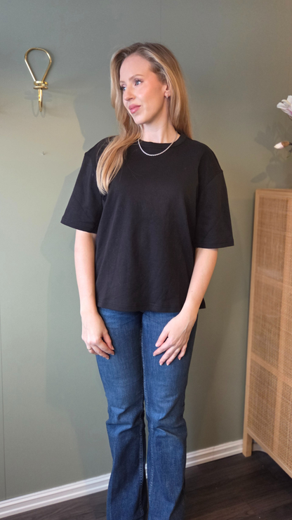 LUCY COTTON T-SHIRT BLACK