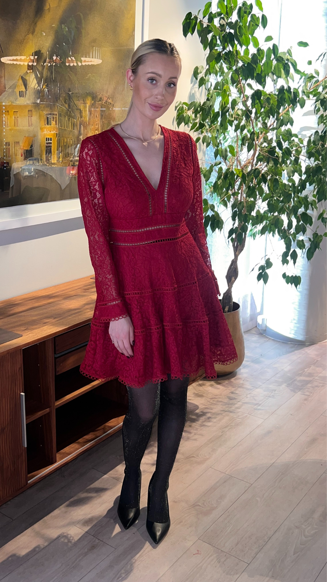 ELLIE MINI DRESS RED LACE