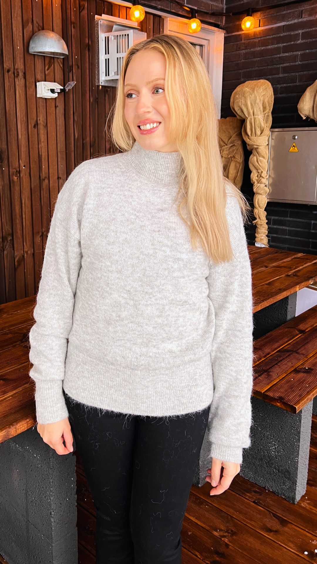 STELLA MOCK NECK GREY MELANGE