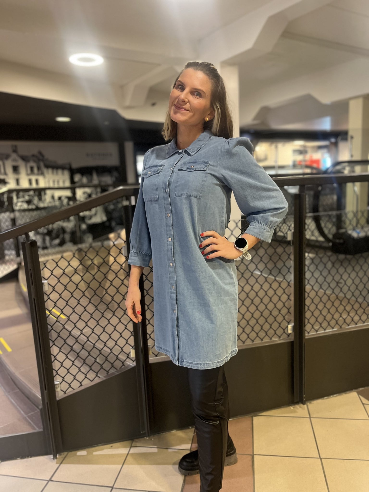 FELICA DENIM KJOLE LYS BLÅ