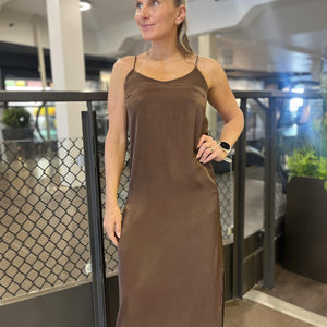 MILLE SINGLET MIDI KJOLE BRUN
