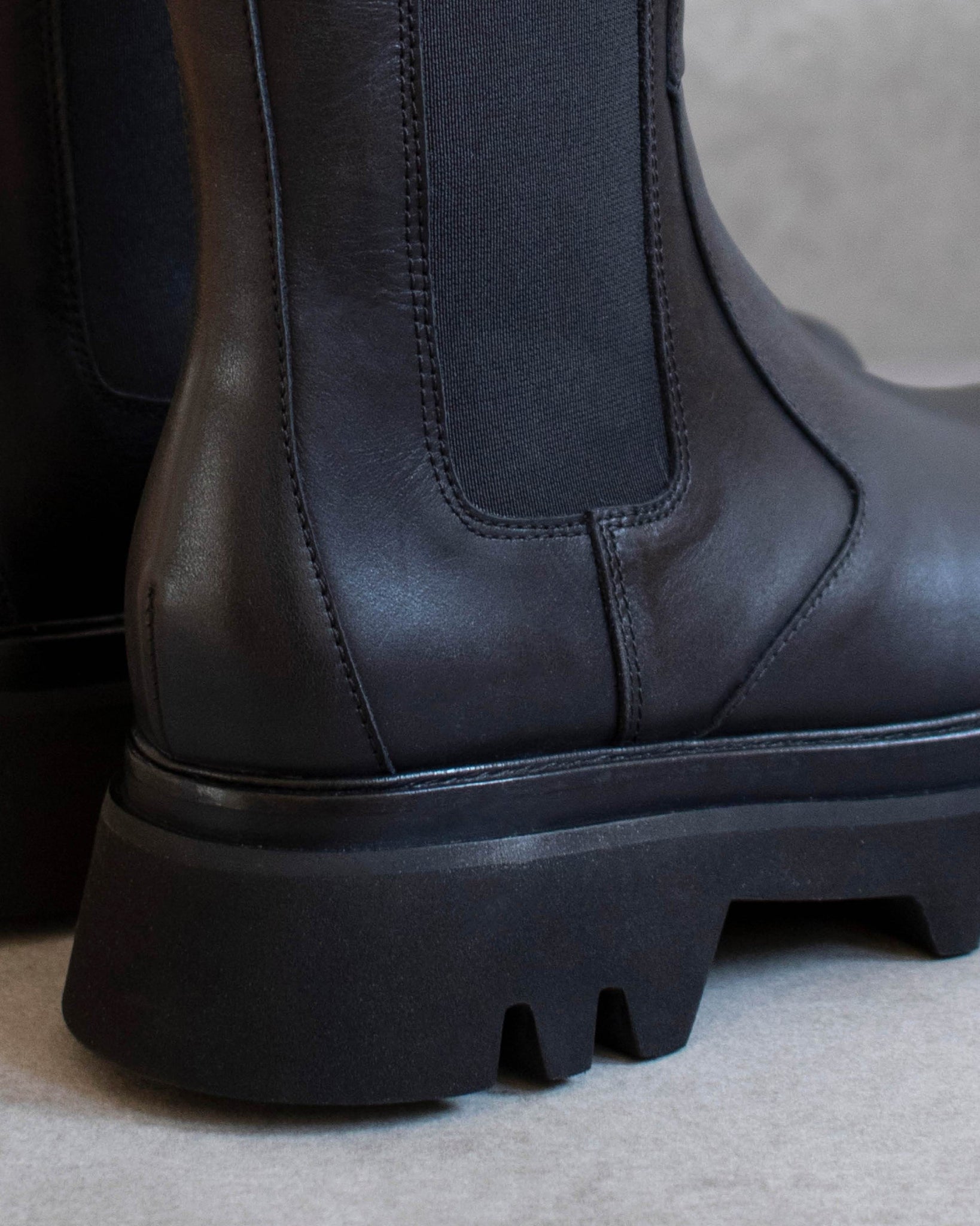 ALL ROUNDER BOOTS SORT