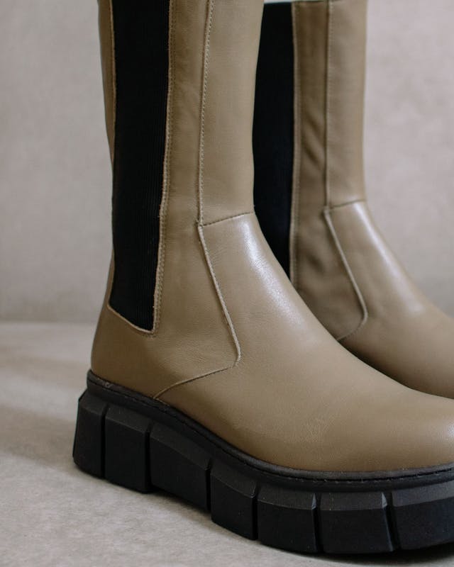 ARMOR KHAKI BOOTS