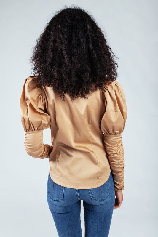NILA BEIGE SKJORTE
